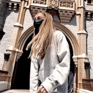 Meet your Posher, Leah